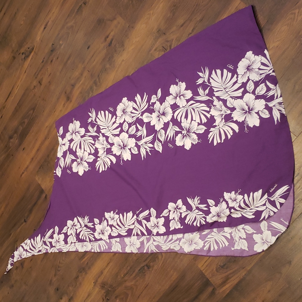 80's Vintage Royal Creations Hawaii purple floral wrap